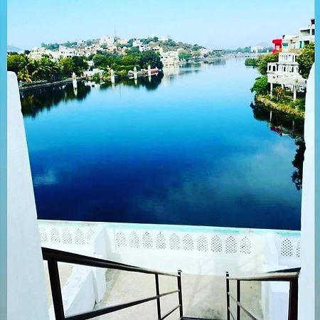 Aroma Homestay Udaipur Bagian luar foto