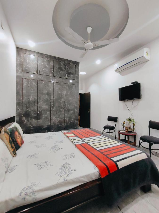 Aroma Homestay Udaipur Bagian luar foto